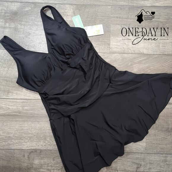 Shekini Twist Front Boyshort Swimdress One Piece Swimsuit Size S - Picture 3 of 8